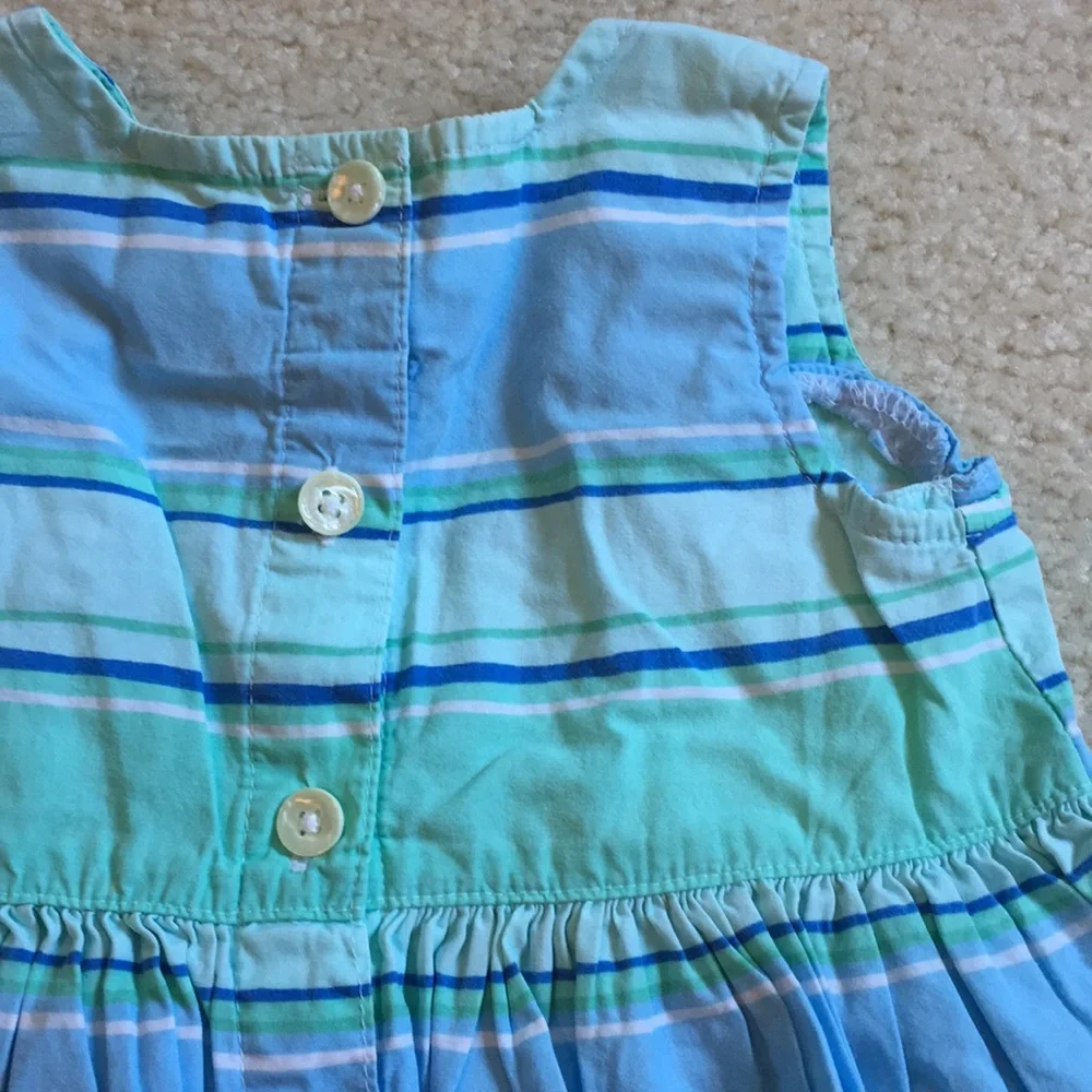 Adorable baby Gap sleeveless dress
